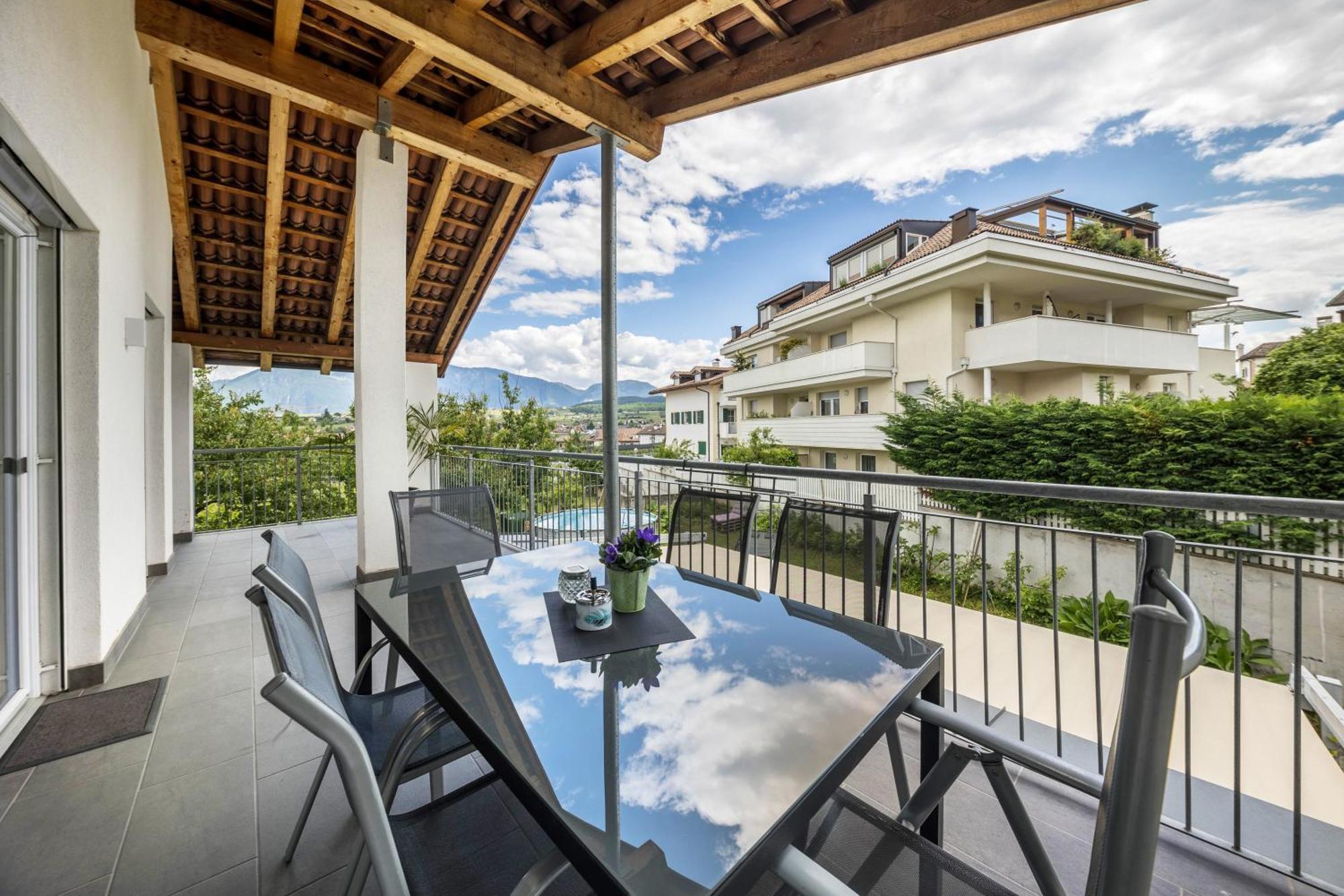 Angerblick Apartment Appiano Sulla Strada Del Vino Esterno foto